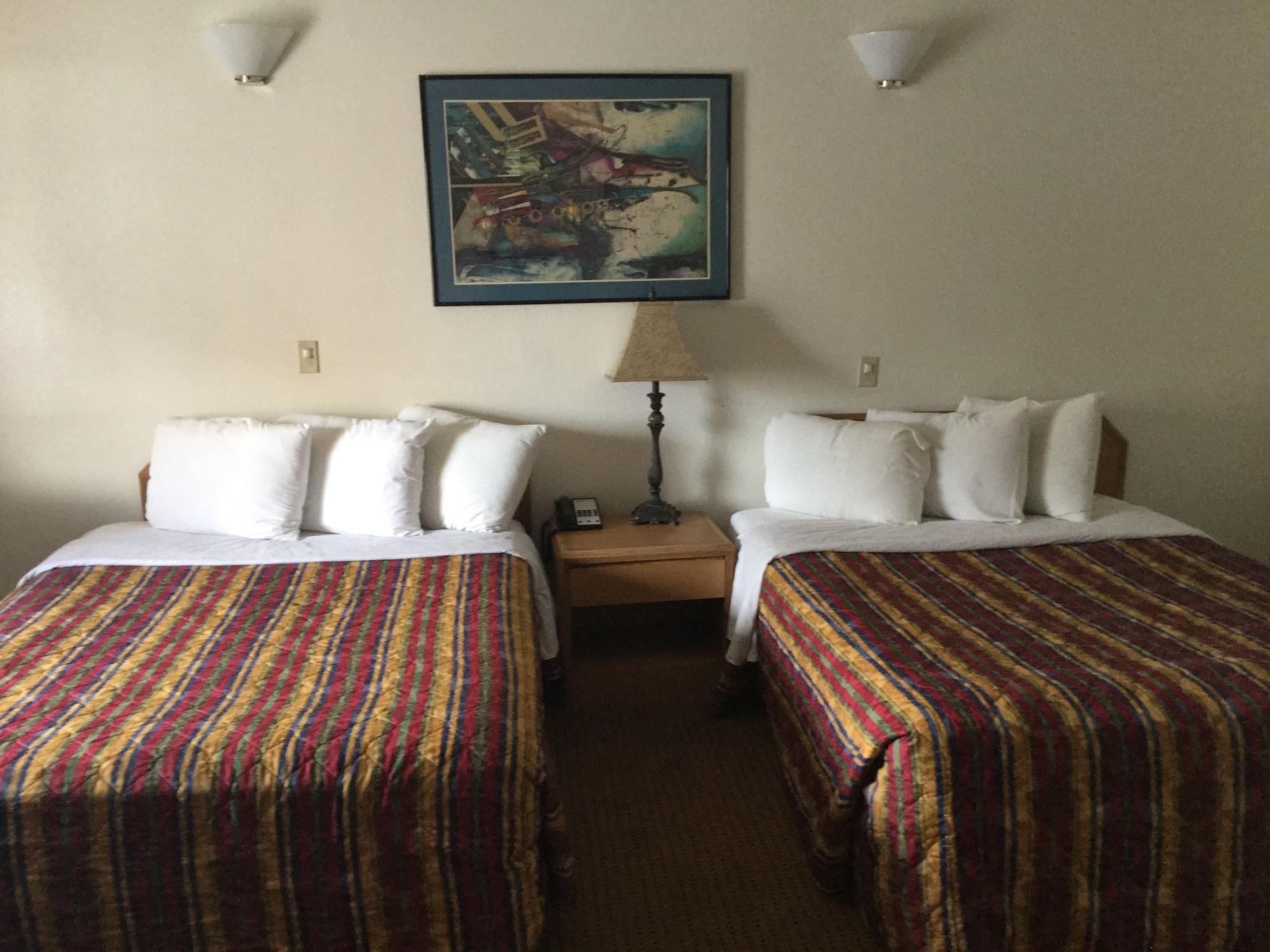 Rodeway Inn Бомонт Экстерьер фото
