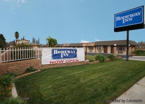 Rodeway Inn Бомонт Экстерьер фото